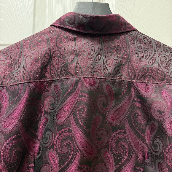 Robert Graham Limited Edition Scattered Stars in Burgundy - Picture 4 of 8